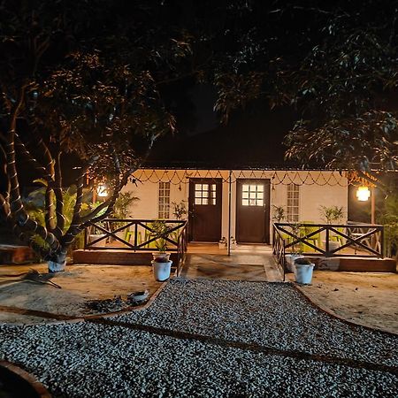 Shobhayan Inn, Airport Railway Station Pickup Free Ayodhya Экстерьер фото