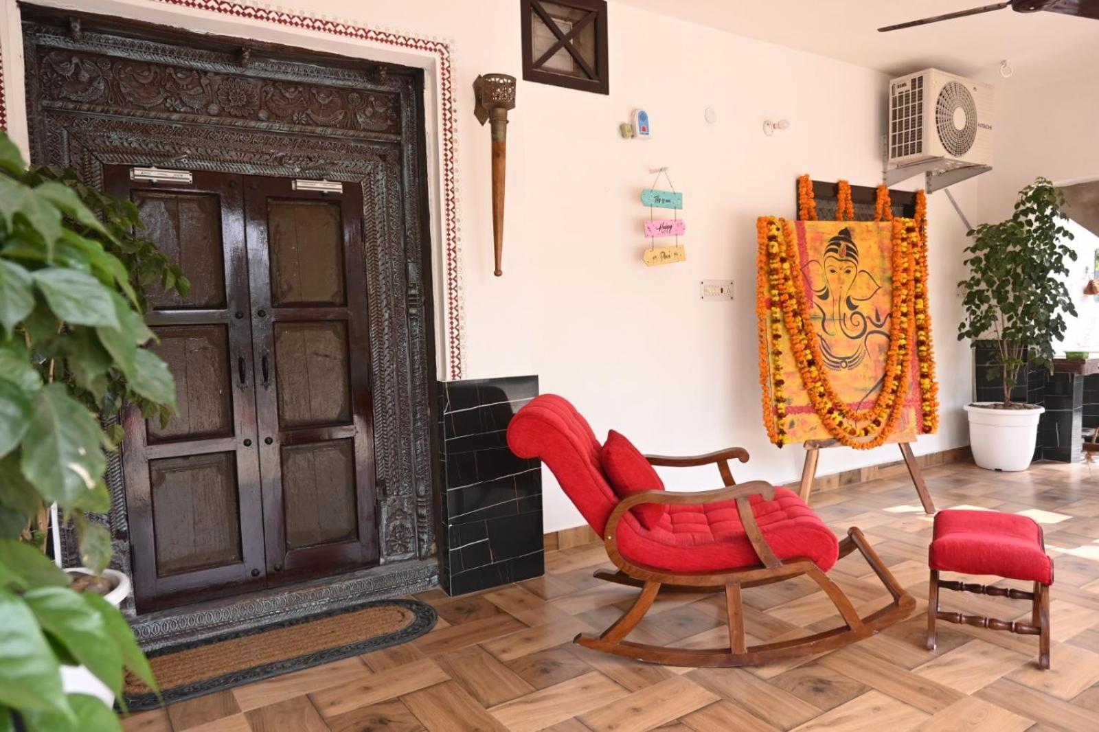 Shobhayan Inn, Airport Railway Station Pickup Free Ayodhya Экстерьер фото