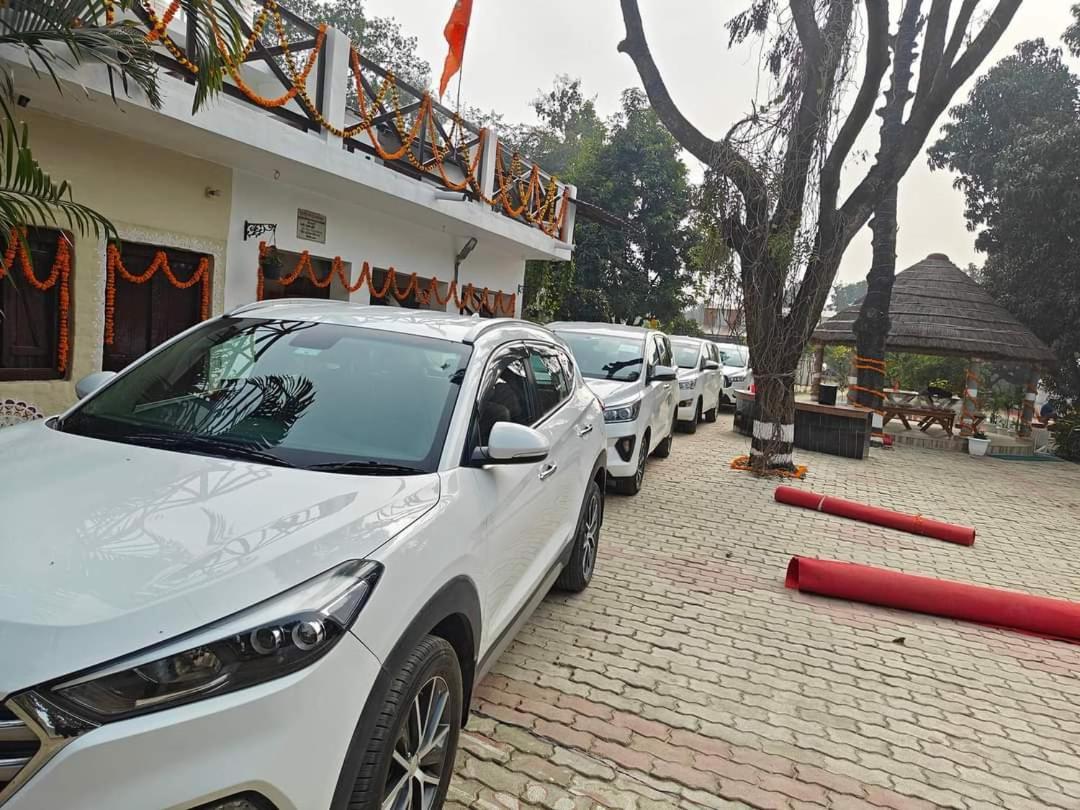 Shobhayan Inn, Airport Railway Station Pickup Free Ayodhya Экстерьер фото