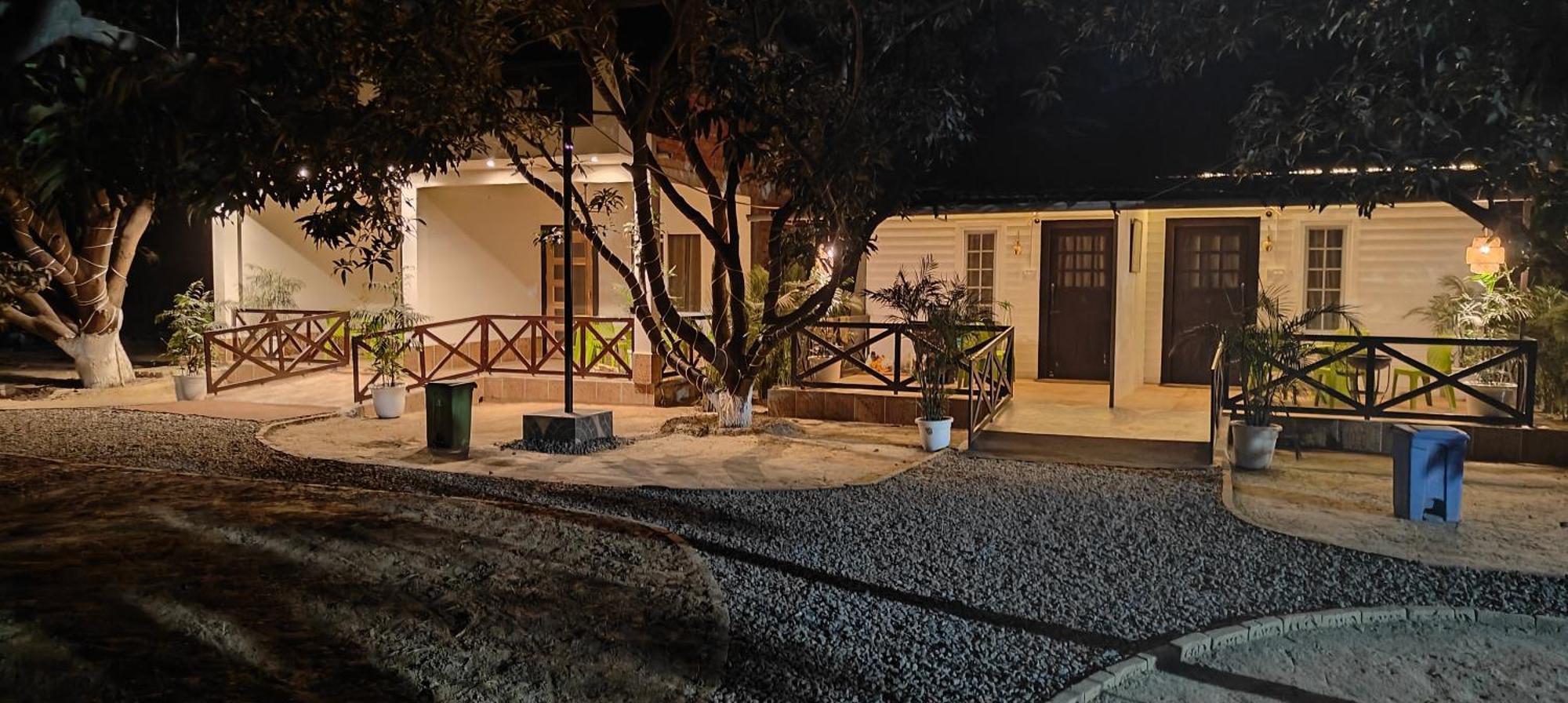 Shobhayan Inn, Airport Railway Station Pickup Free Ayodhya Экстерьер фото