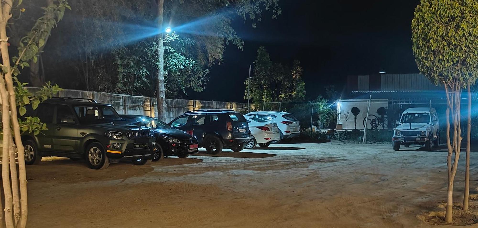 Shobhayan Inn, Airport Railway Station Pickup Free Ayodhya Экстерьер фото